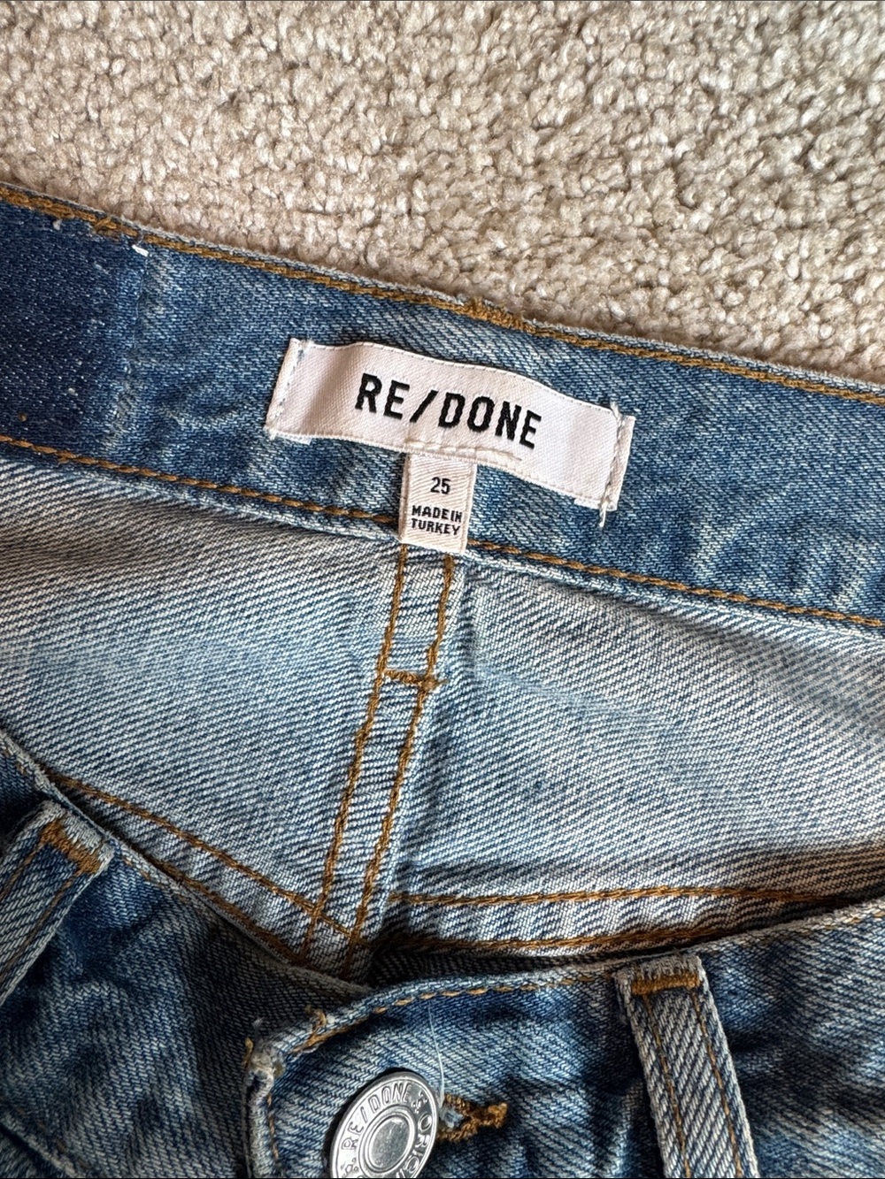Re/Done Women’s 90s High Rise Loose Jeans in Medium Blue Wash size 25 - Picture 2 of 4